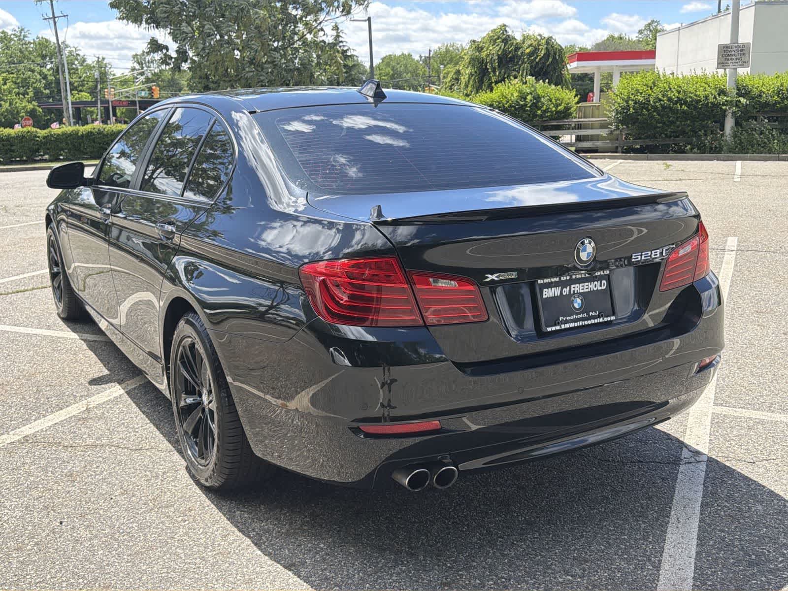 Thumbnail: 2016 BMW 5 Series - 12