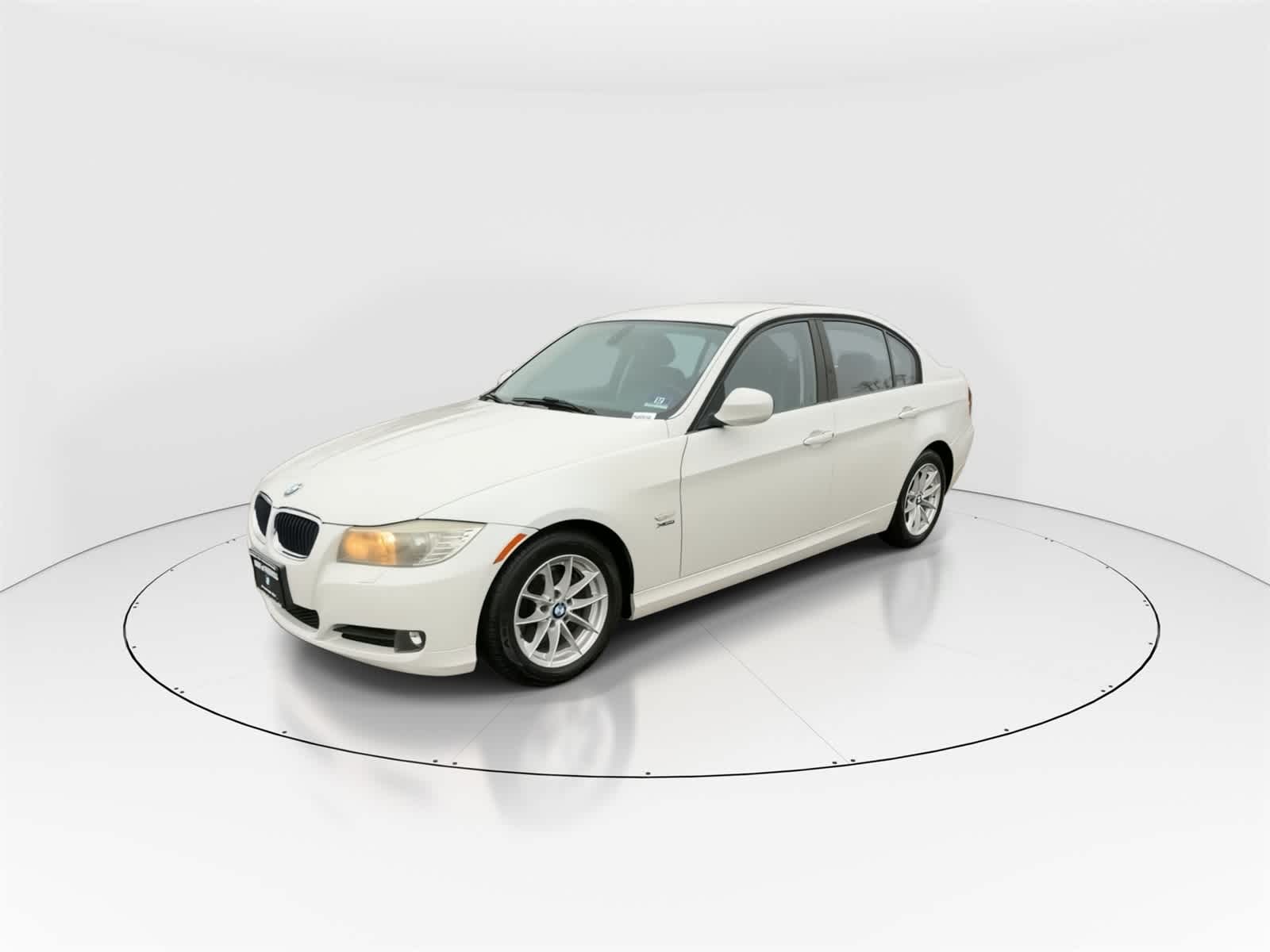 Thumbnail: 2010 BMW 3 Series - 4