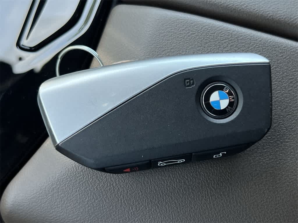 Thumbnail: 2024 BMW i5 - 28