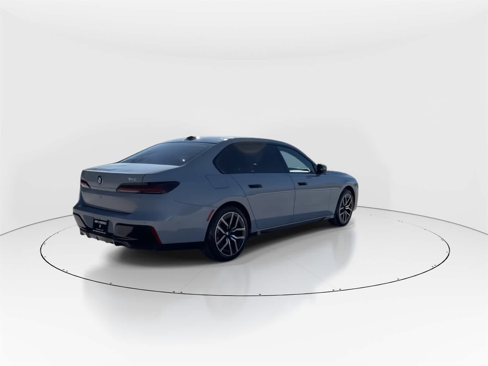 Thumbnail: 2023 BMW 7 Series - 9