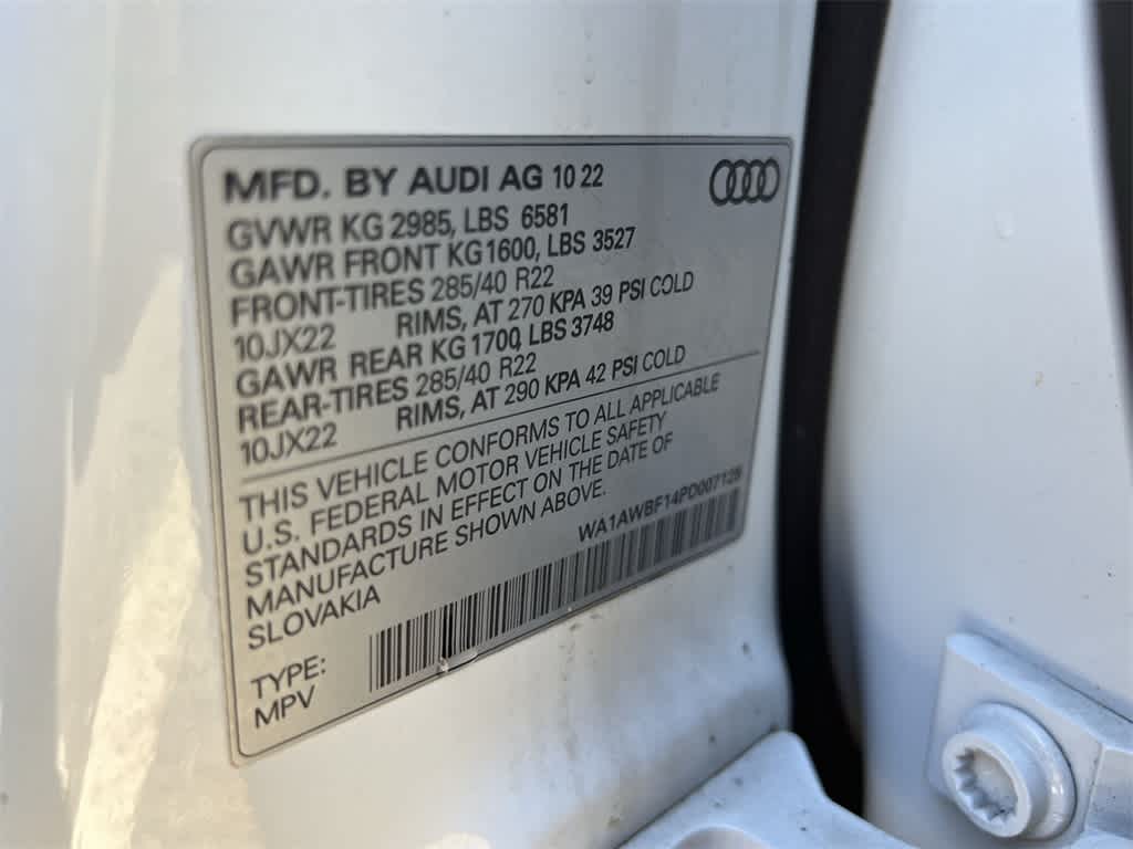 Thumbnail: 2023 Audi SQ8 - 29