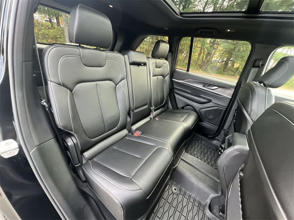 Thumbnail: 2024 Jeep Grand Cherokee - 21