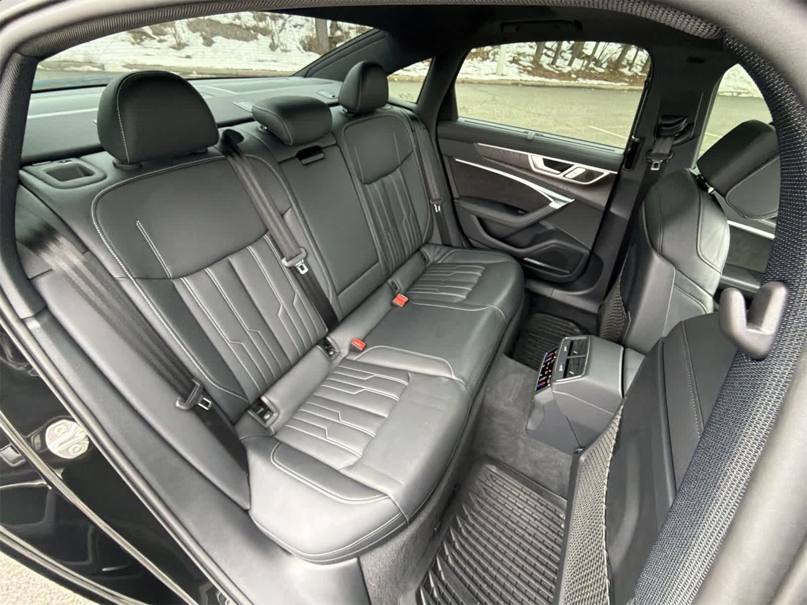 Thumbnail: 2020 Audi S6 - 21