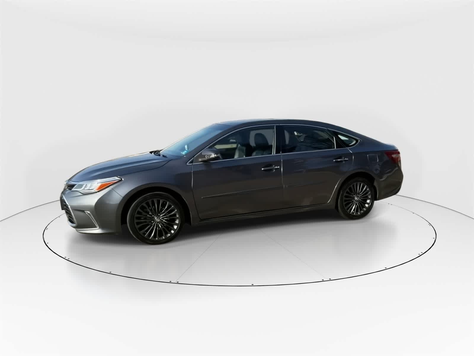 Thumbnail: 2016 Toyota Avalon - 8