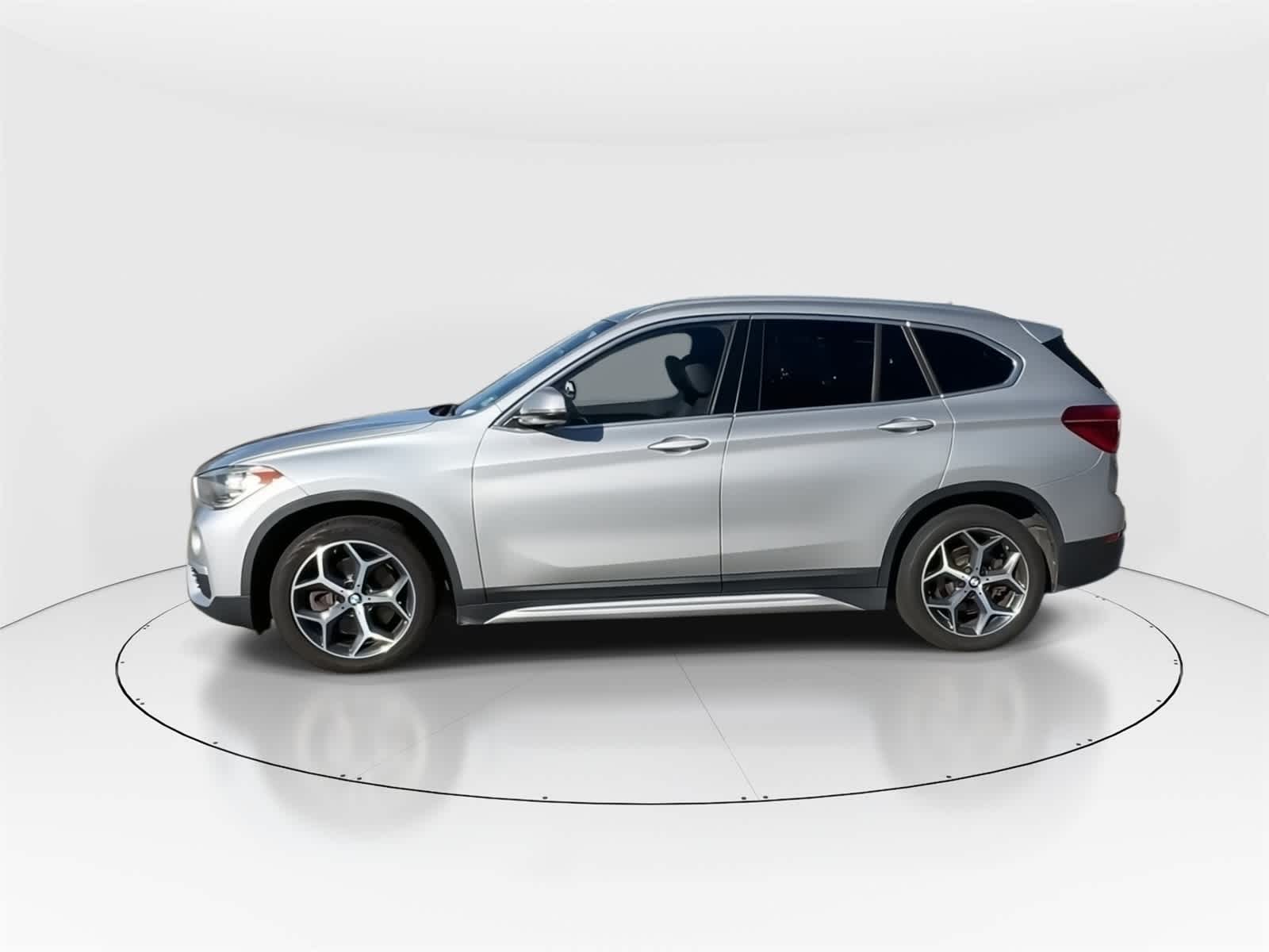 Thumbnail: 2018 BMW X1 - 6