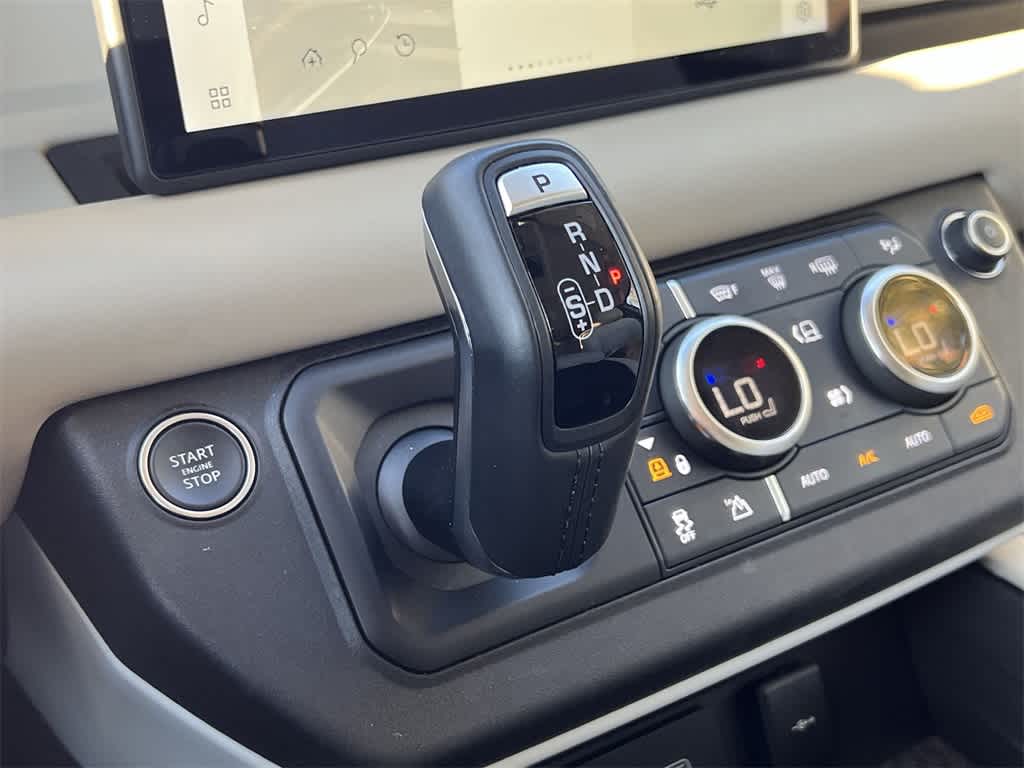 Thumbnail: 2024 Land Rover Defender - 12