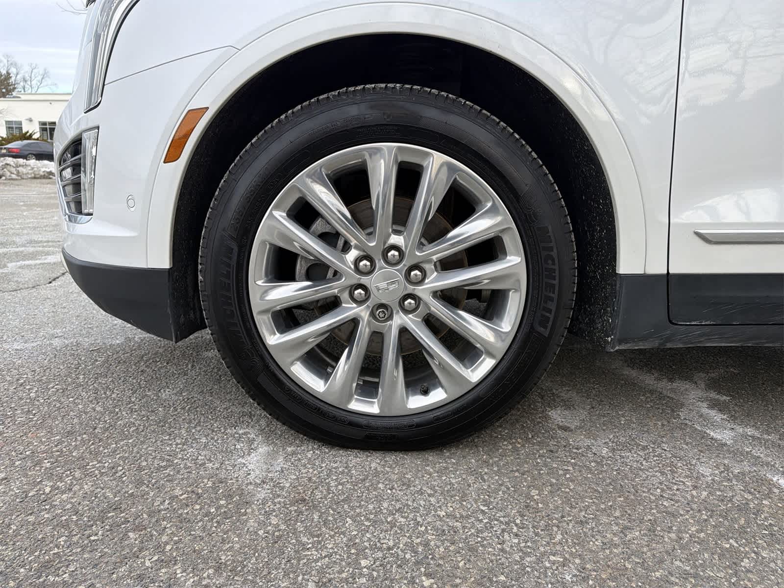 Thumbnail: 2019 Cadillac XT5 - 16