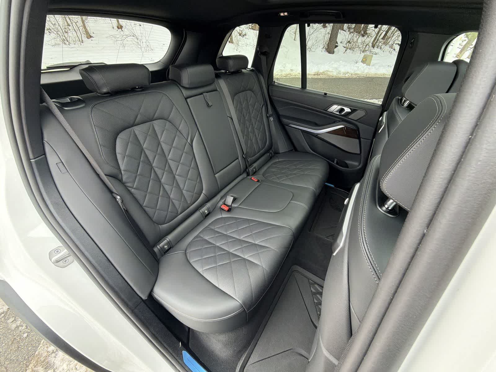Thumbnail: 2026 BMW X5 - 21