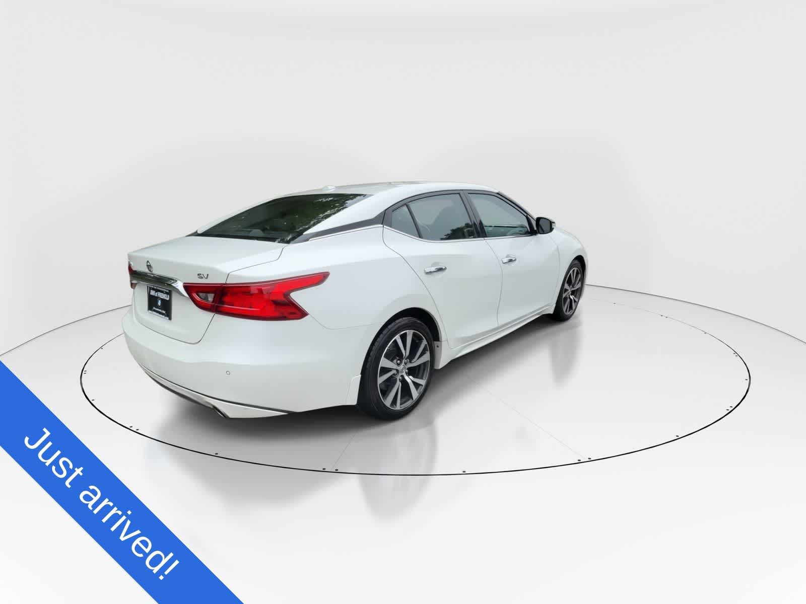 Thumbnail: 2017 Nissan Maxima - 8