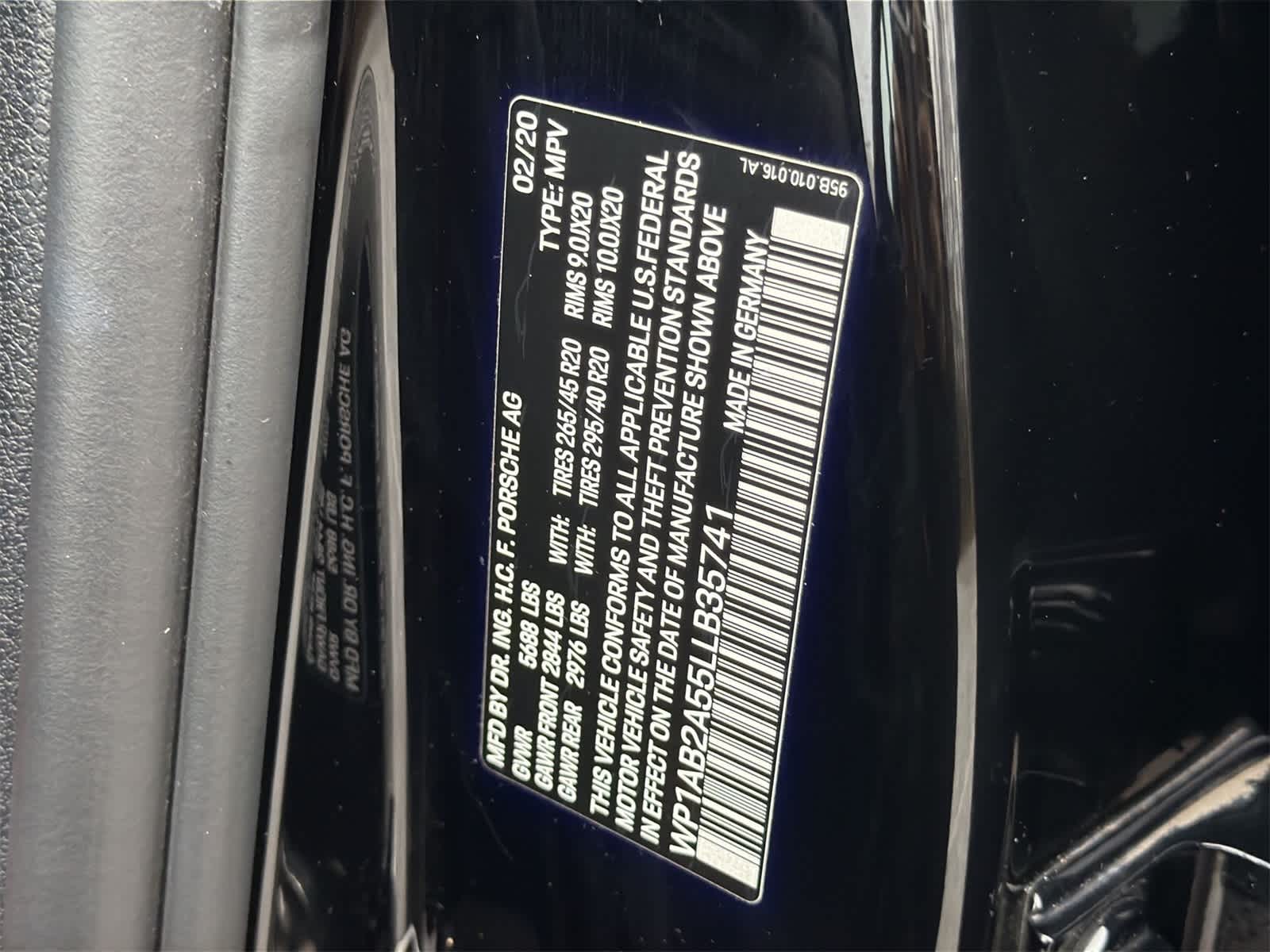 Thumbnail: 2020 Porsche Macan - 29