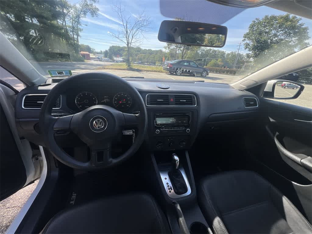 Thumbnail: 2014 Volkswagen Jetta - 18