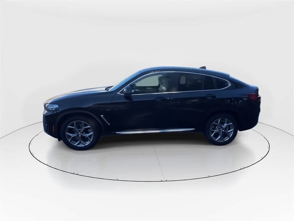 Thumbnail: 2023 BMW X4 - 6
