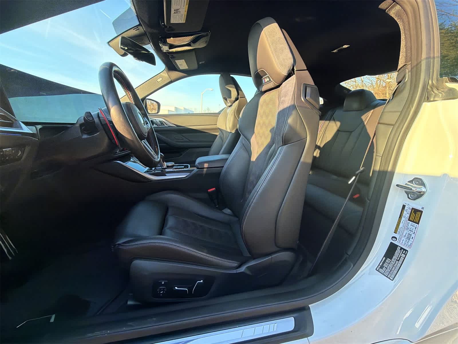 Thumbnail: 2024 BMW M4 - 19