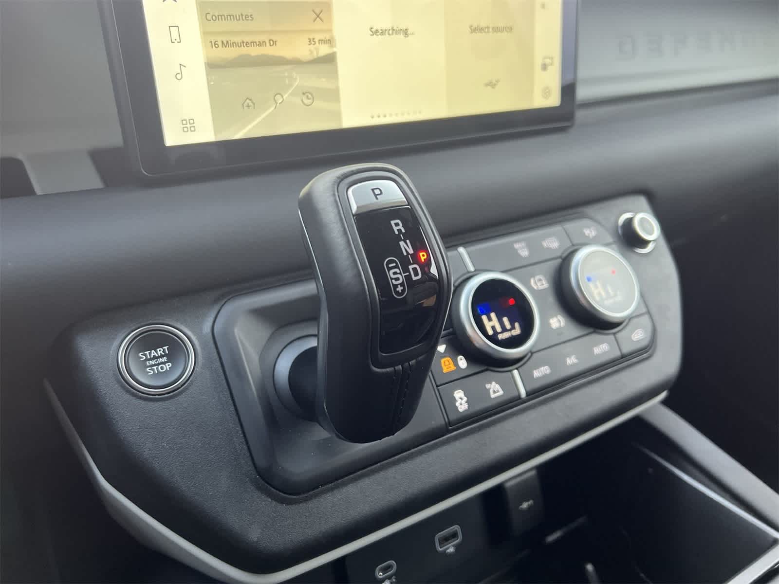 Thumbnail: 2024 Land Rover Defender - 25