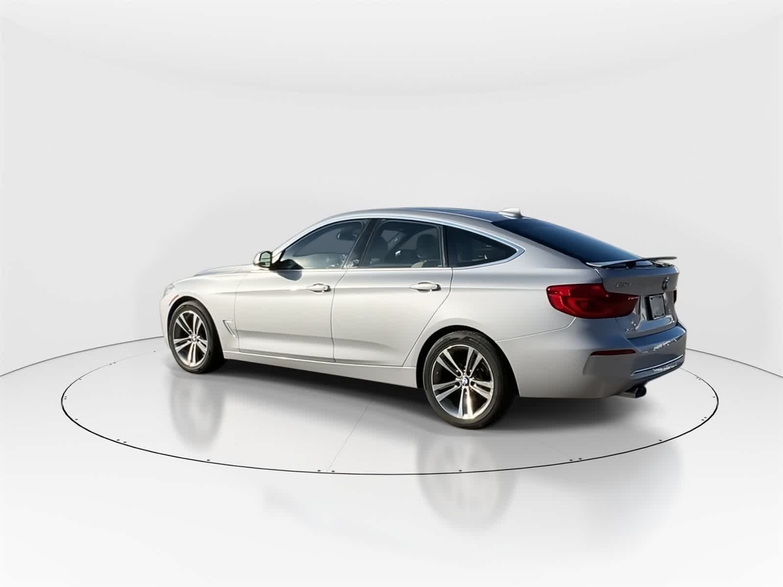 Thumbnail: 2018 BMW 3 Series - 7