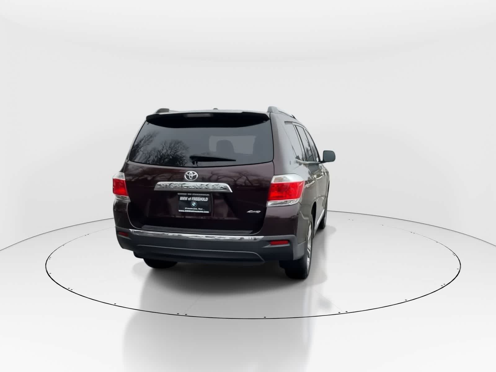 Thumbnail: 2013 Toyota Highlander - 8