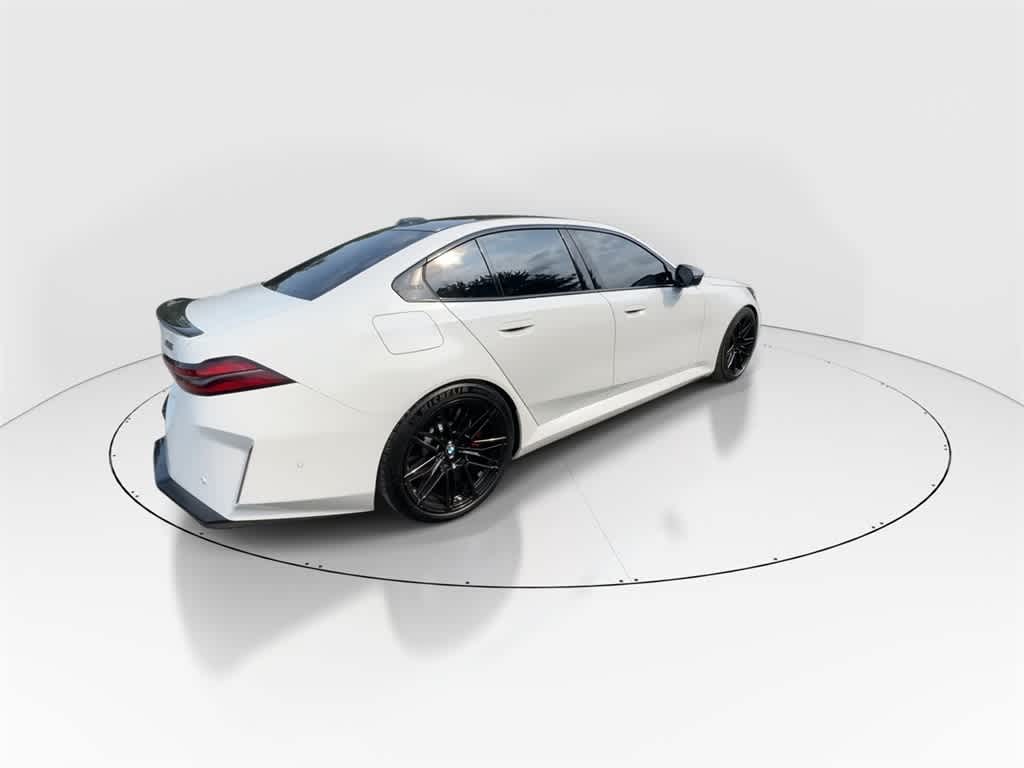 Thumbnail: 2025 BMW M5 - 8