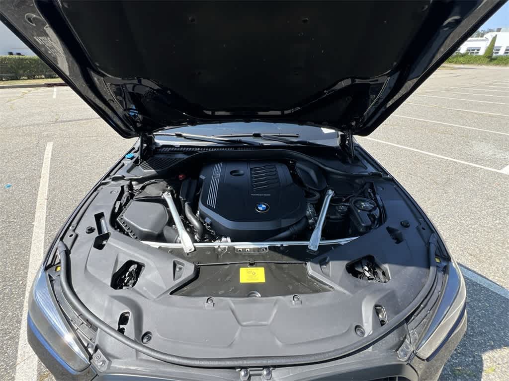 Thumbnail: 2024 BMW 8 Series - 17