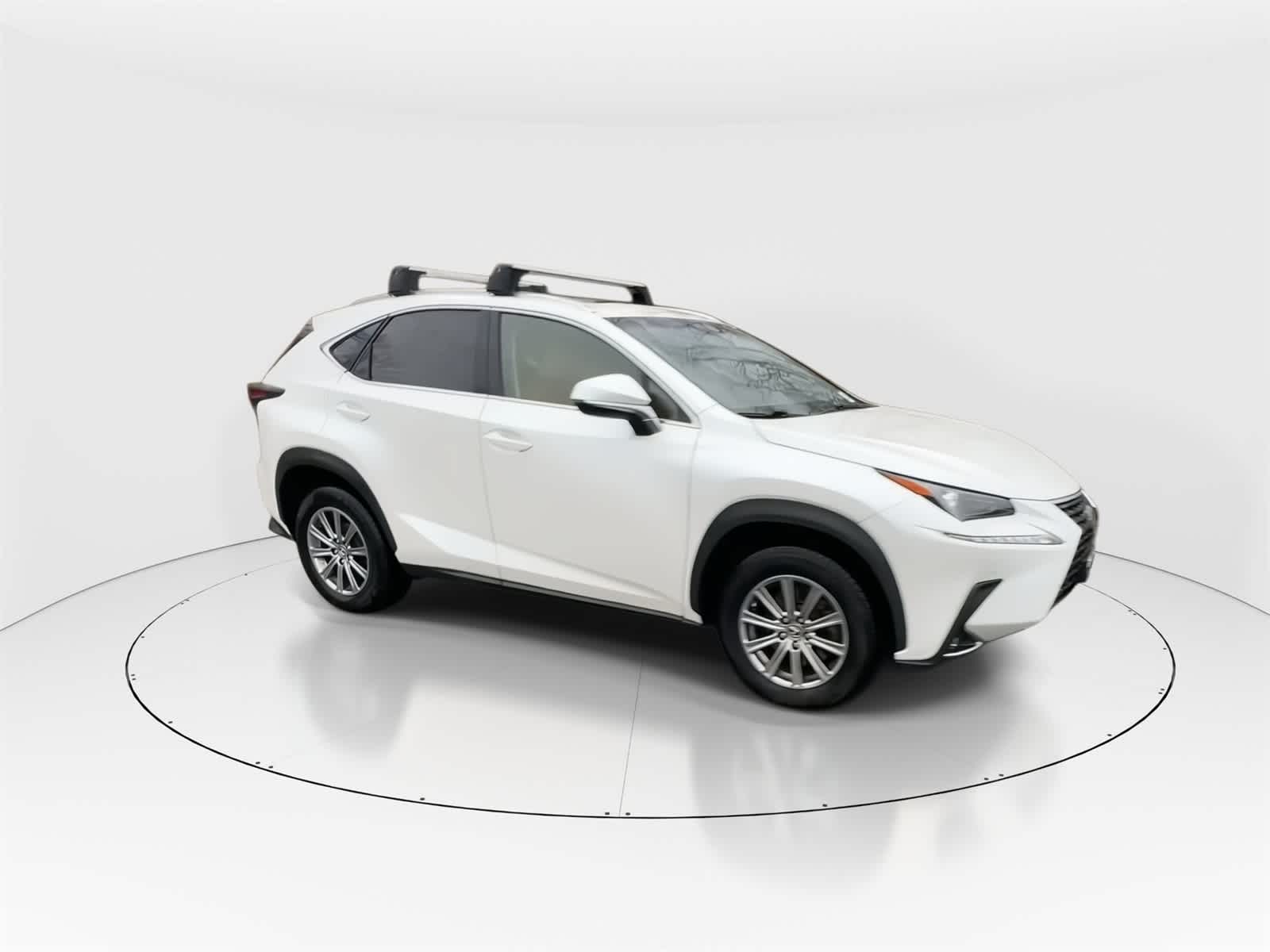 2019 Lexus NX 300 Luxury photo 3