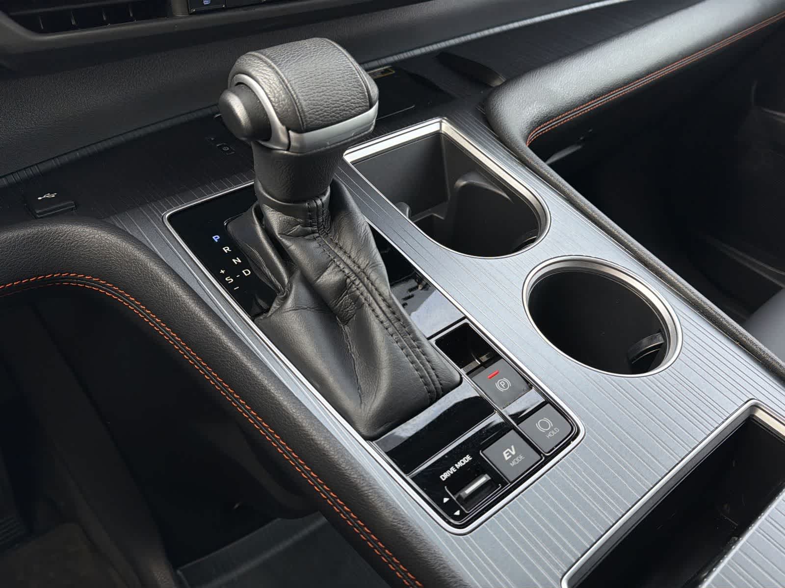 Thumbnail: 2021 Toyota Sienna - 25