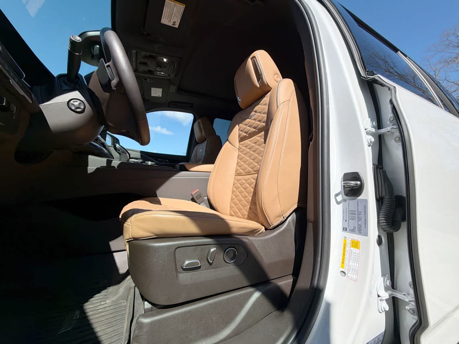 Thumbnail: 2024 Cadillac Escalade - 19