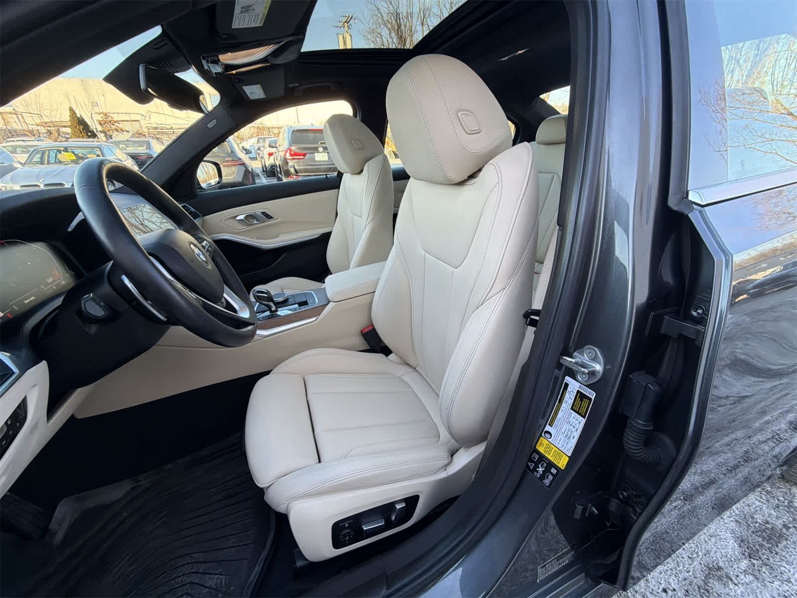 Thumbnail: 2019 BMW 3 Series - 19