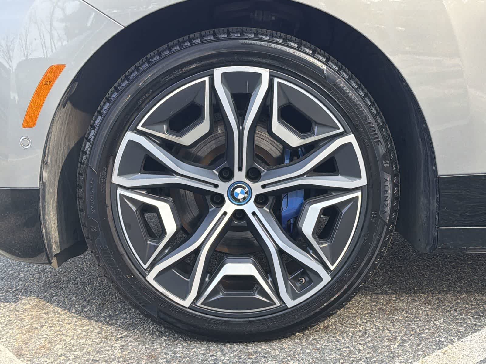 Thumbnail: 2023 BMW iX - 16