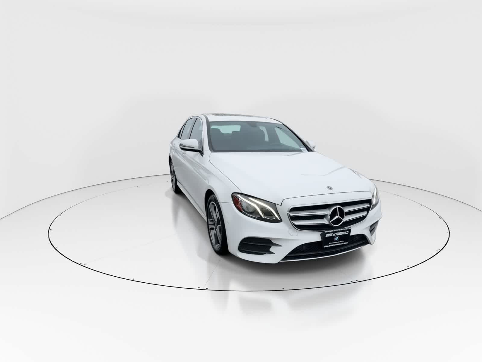 Thumbnail: 2018 Mercedes-Benz E-Class - 2