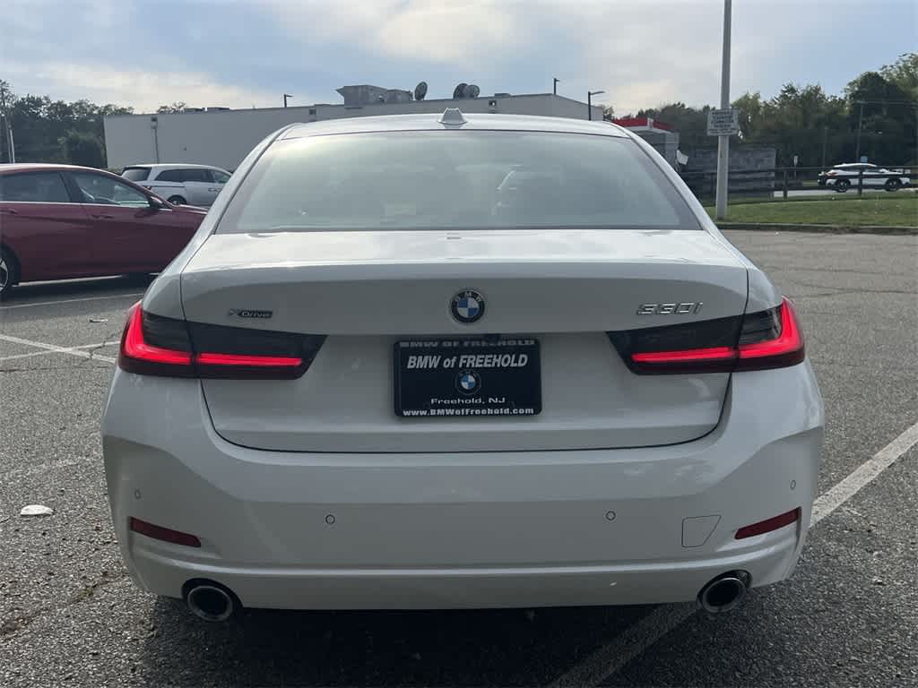 Thumbnail: 2023 BMW 3 Series - 13