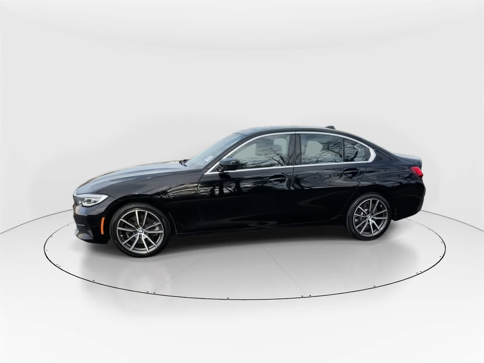 Thumbnail: 2019 BMW 3 Series - 6