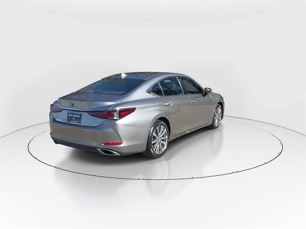Thumbnail: 2019 Lexus ES - 9
