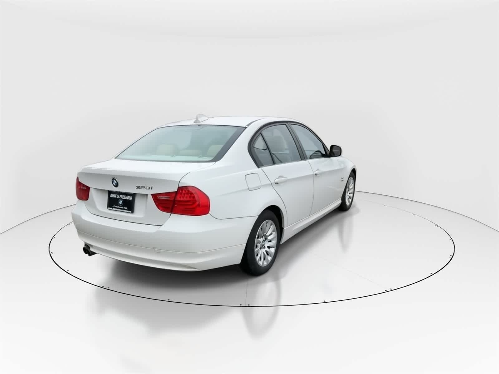 Thumbnail: 2009 BMW 3 Series - 9