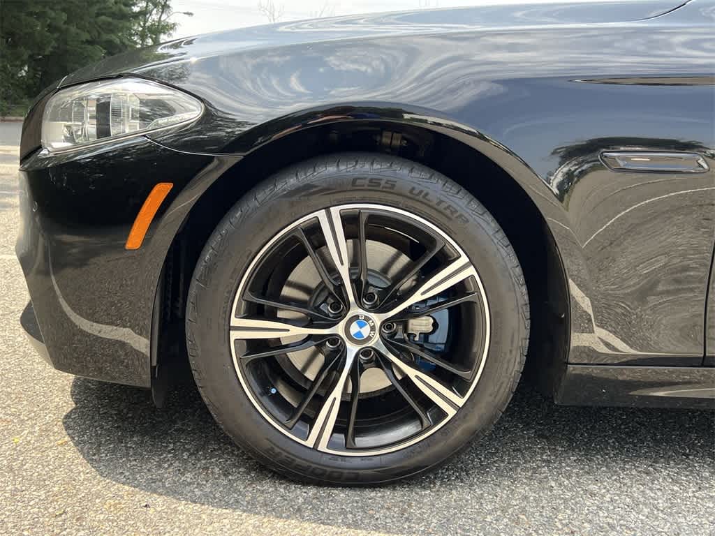 Thumbnail: 2016 BMW 5 Series - 16