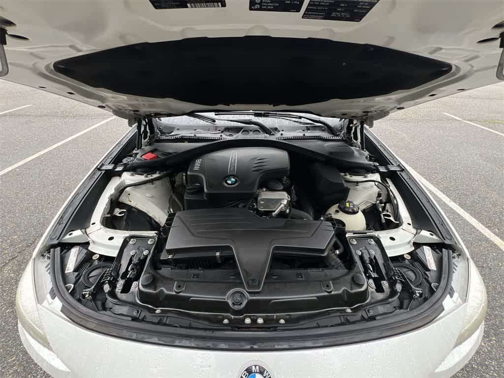 Thumbnail: 2015 BMW 3 Series - 17