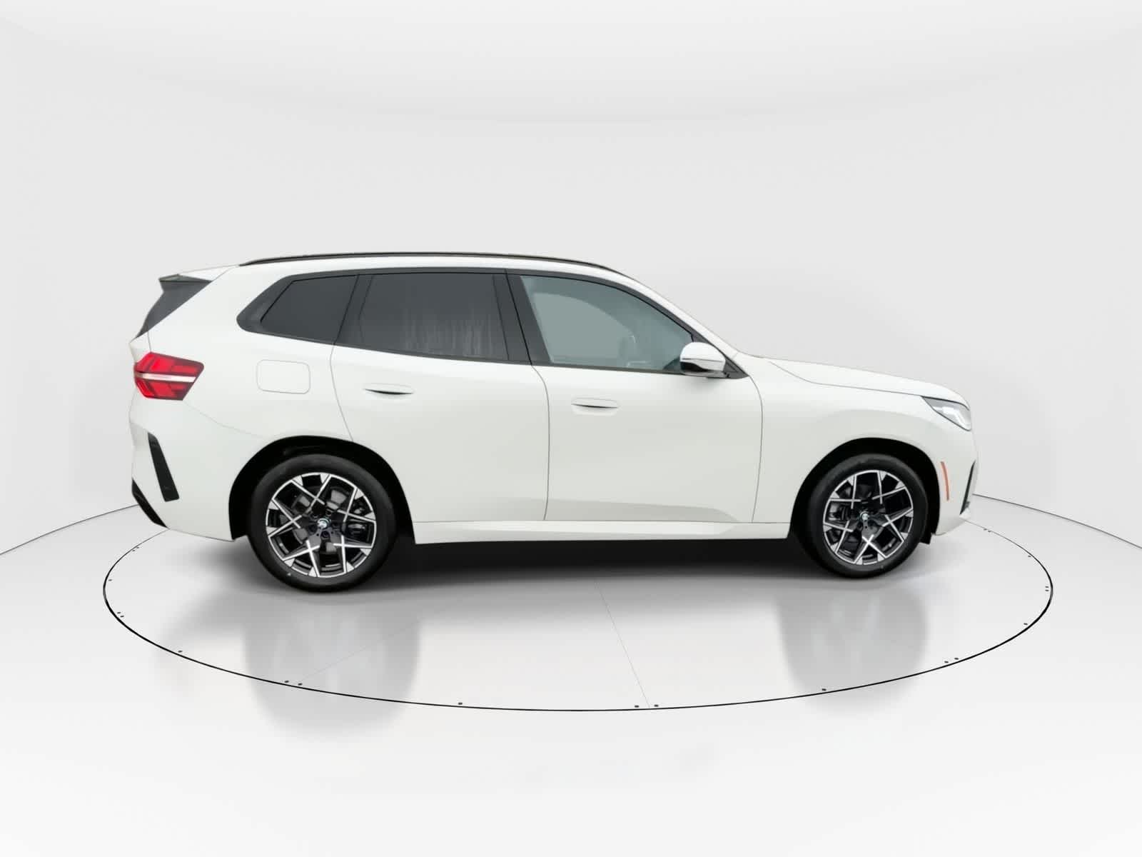 Thumbnail: 2025 BMW X3 - 8