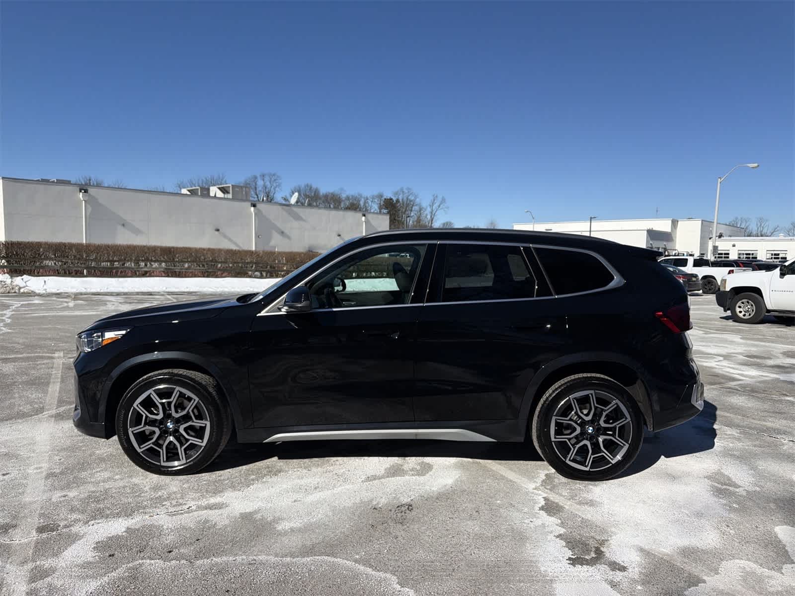 Thumbnail: 2025 BMW X1 - 11