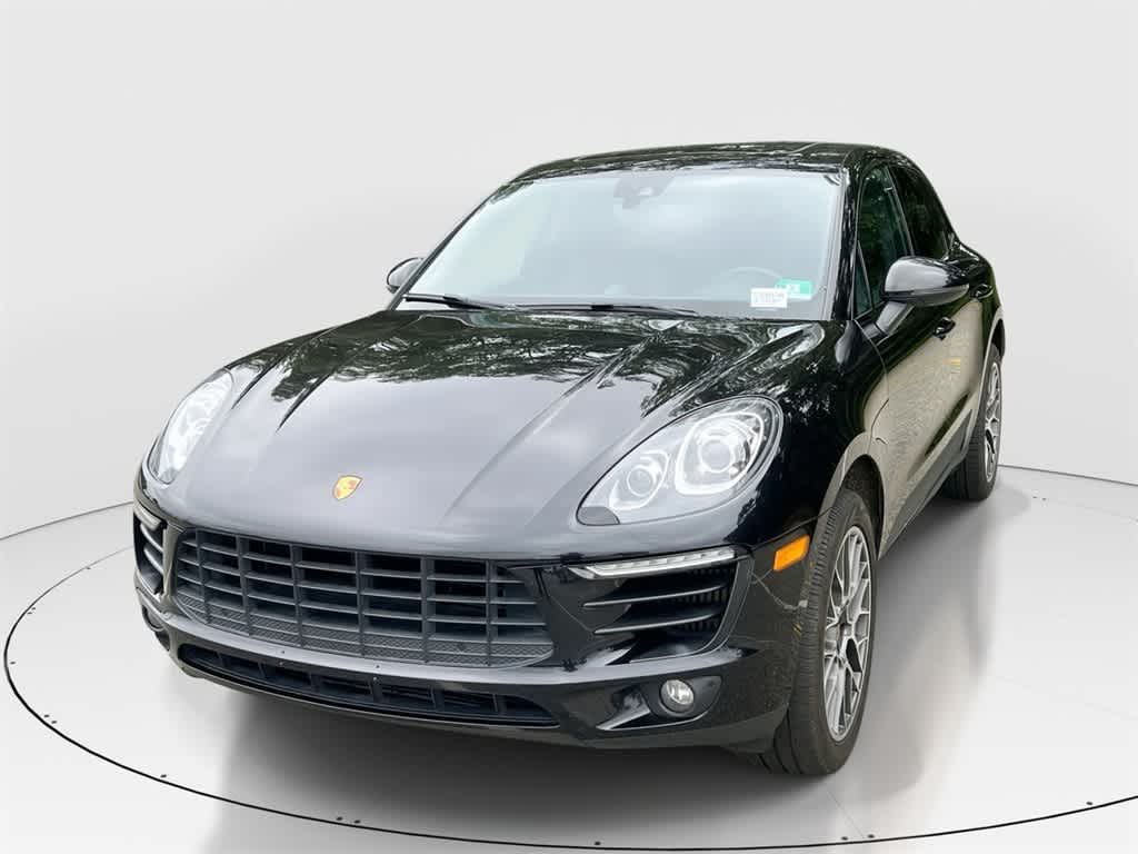 Thumbnail: 2018 Porsche Macan - 1