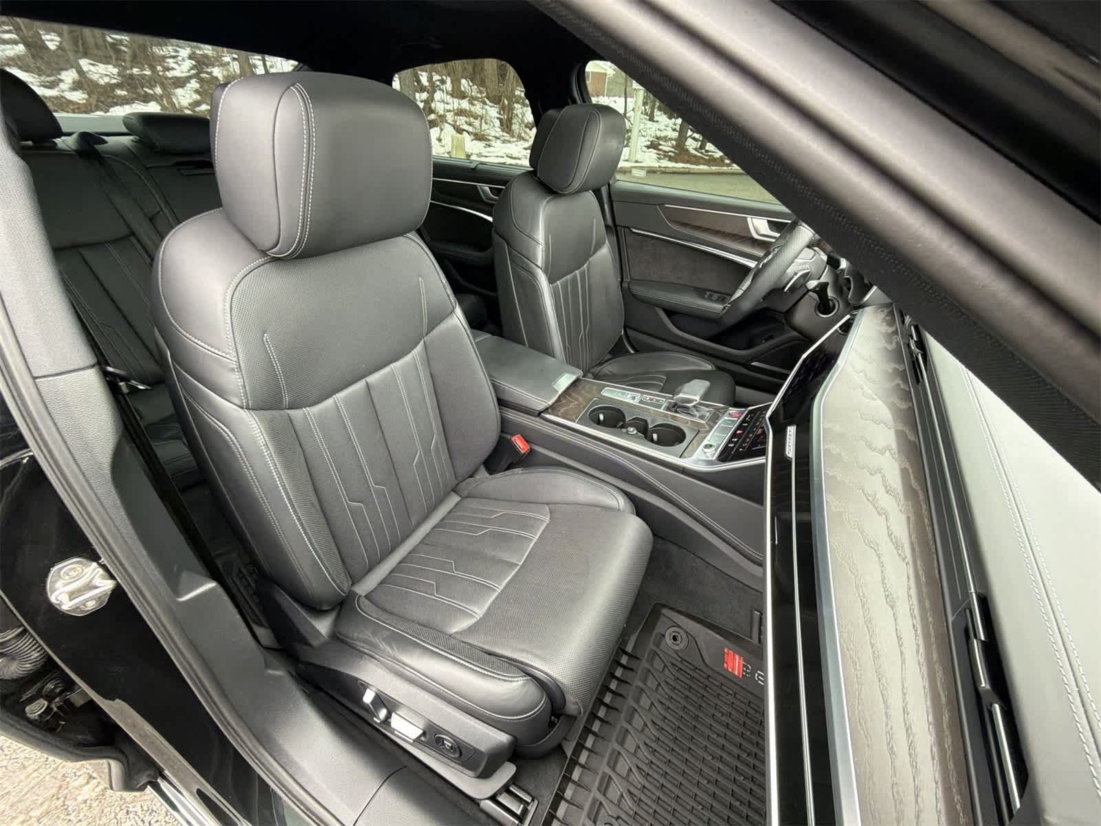 Thumbnail: 2020 Audi S6 - 22