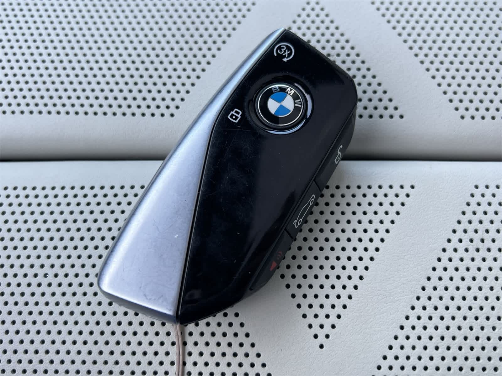 Thumbnail: 2023 BMW 7 Series - 28