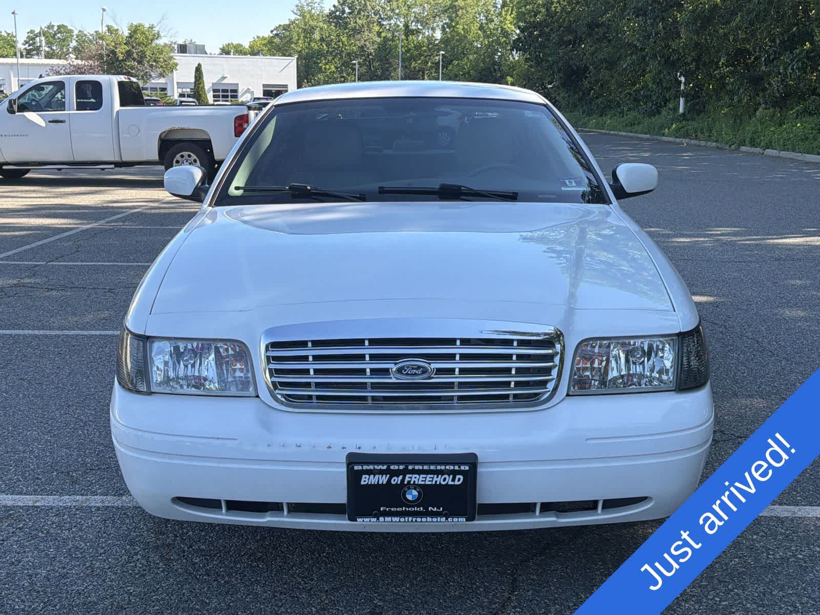 Thumbnail: 2011 Ford Crown Victoria - 14
