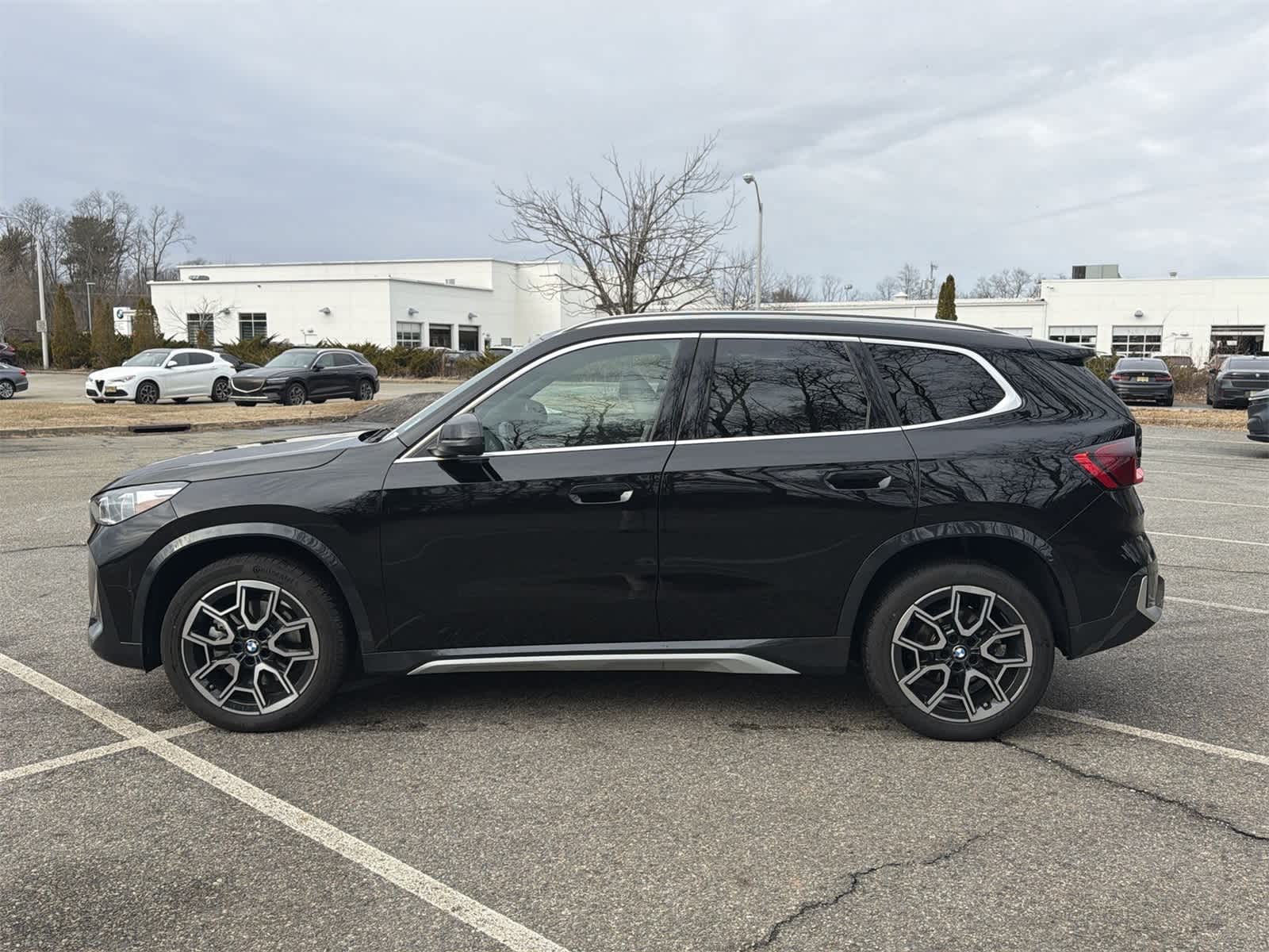 Thumbnail: 2025 BMW X1 - 11