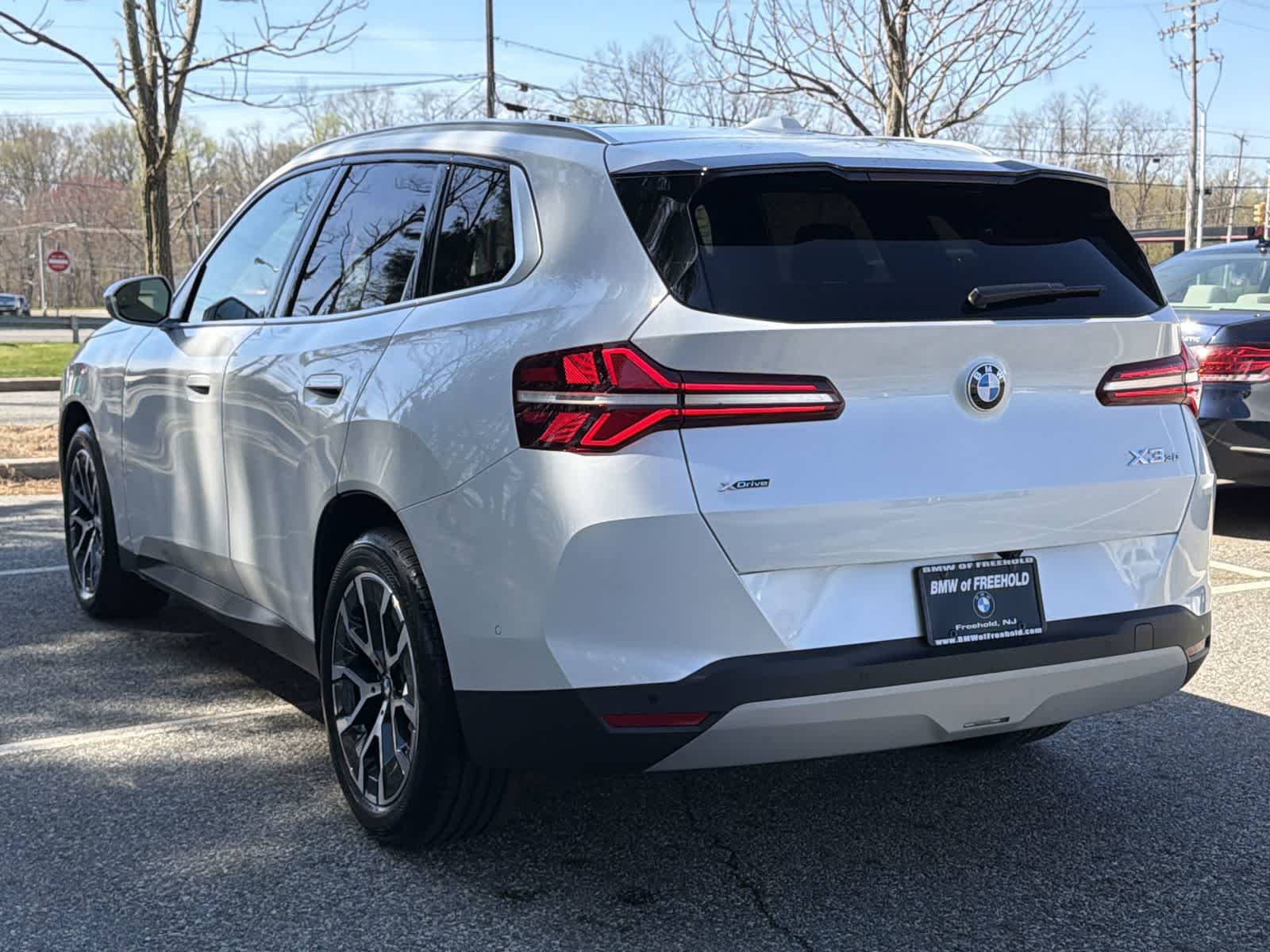 Thumbnail: 2025 BMW X3 - 12