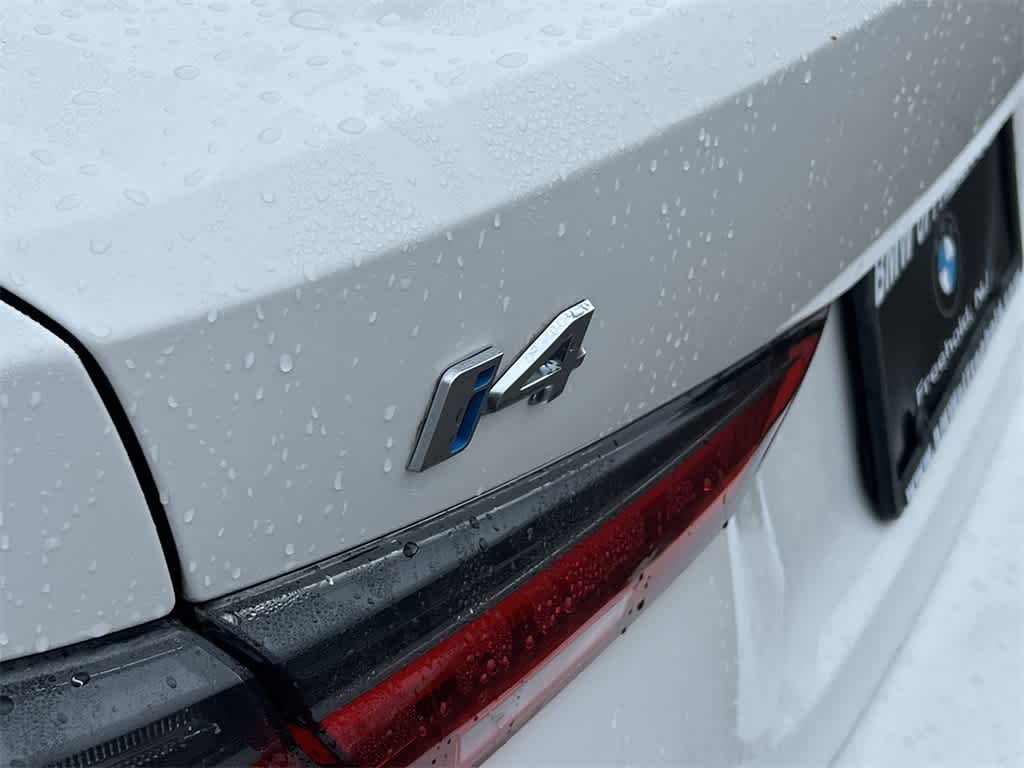 Thumbnail: 2025 BMW i4 - 15