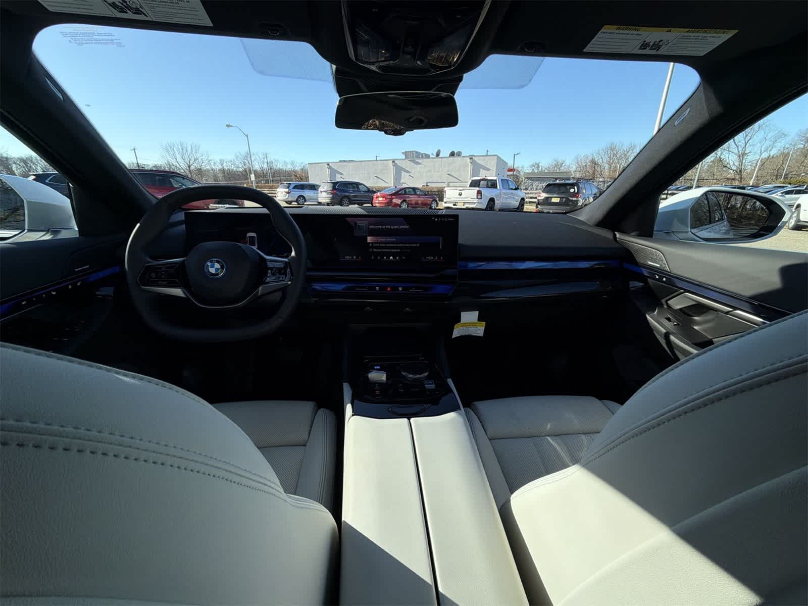 Thumbnail: 2025 BMW i5 - 18