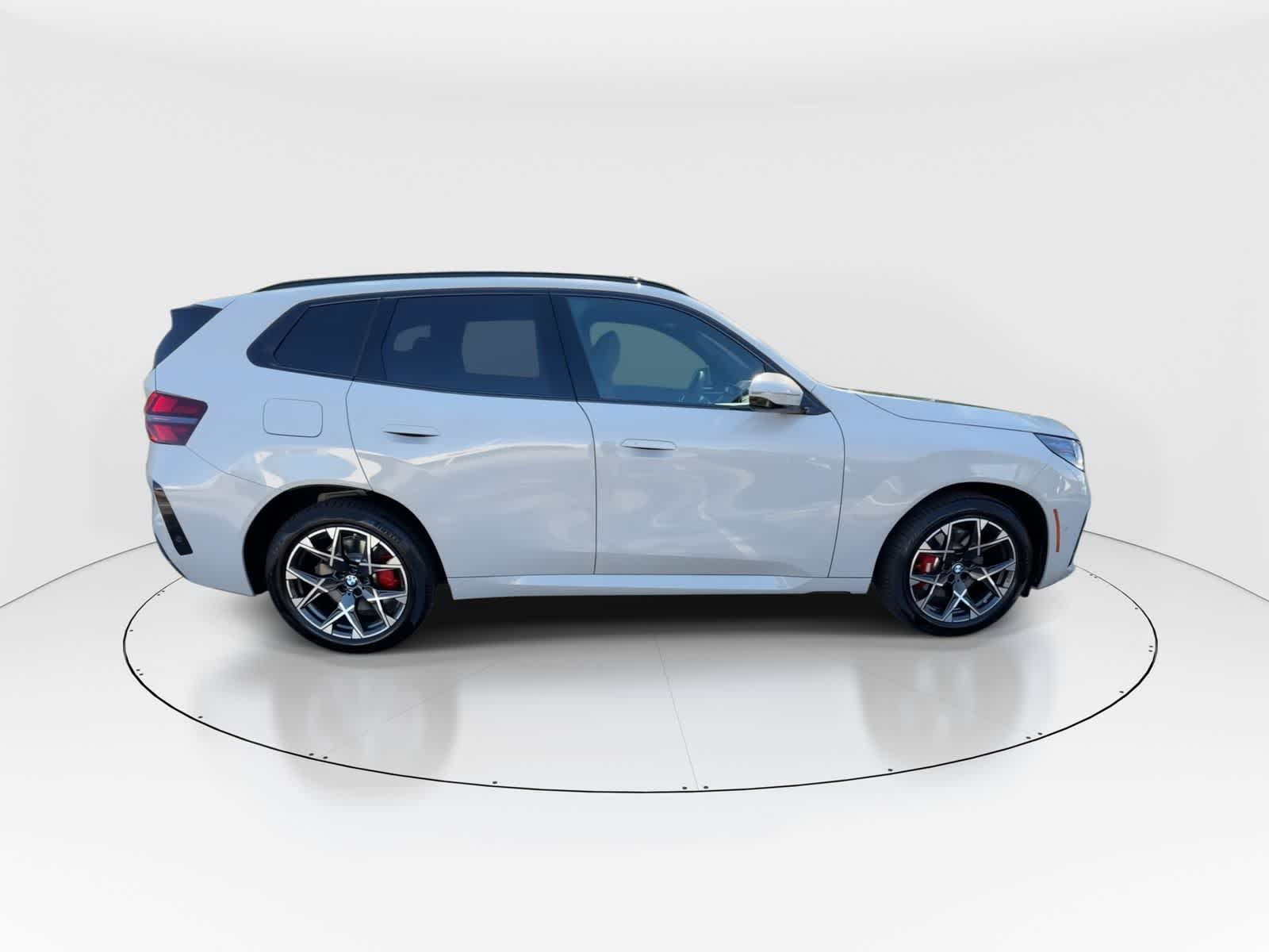 Thumbnail: 2026 BMW X3 - 9
