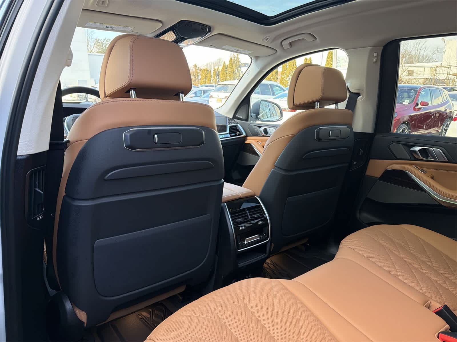 Thumbnail: 2026 BMW X7 - 20