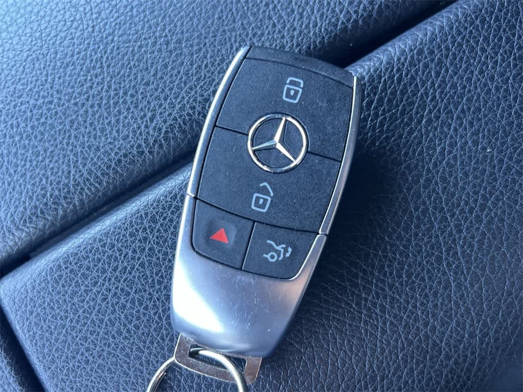 Thumbnail: 2022 Mercedes-Benz GLE - 28