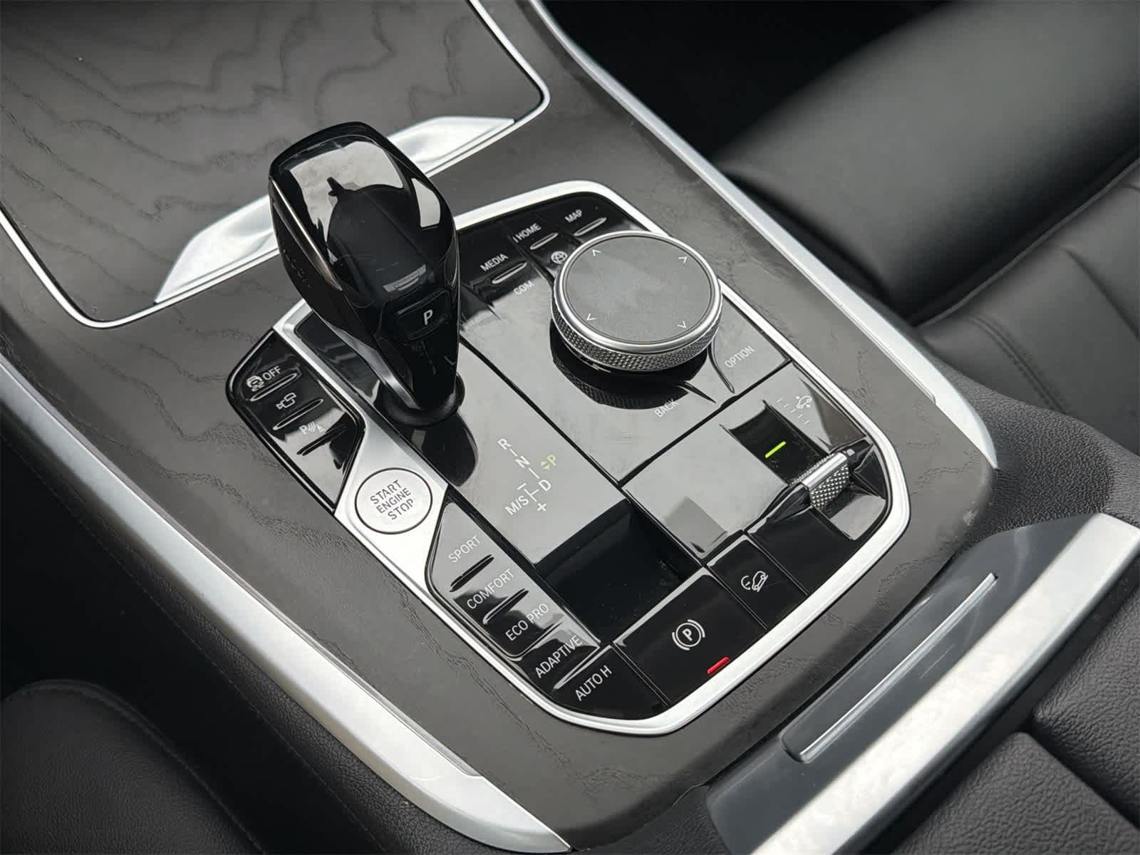 Thumbnail: 2021 BMW X7 - 25