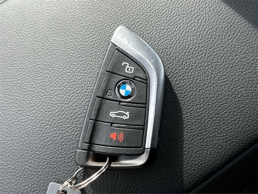 Thumbnail: 2023 BMW 3 Series - 28