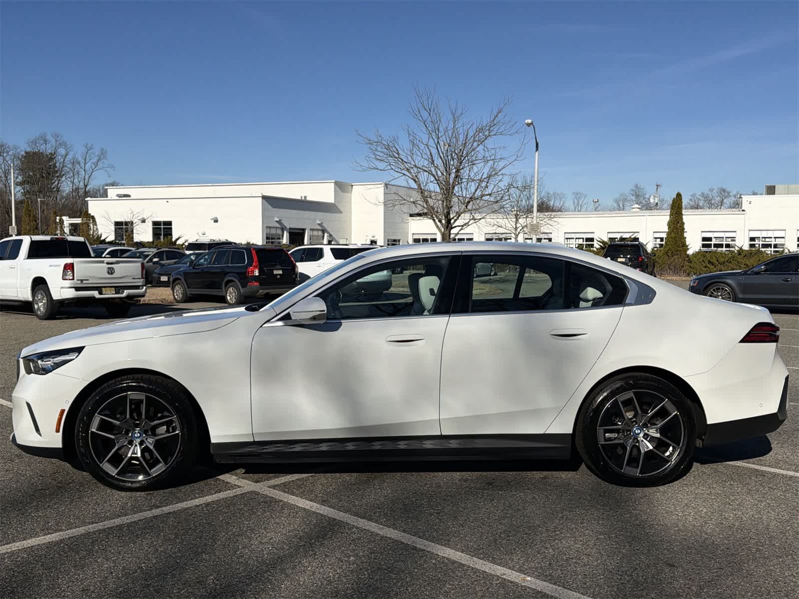 Thumbnail: 2025 BMW i5 - 11